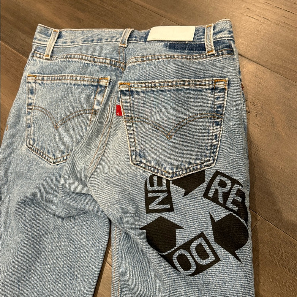 Redone x Levi’s Blue Frayed Hem Women Jeans